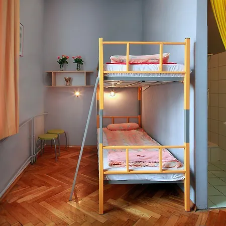 City Hostel بيت شباب كراكوفيا