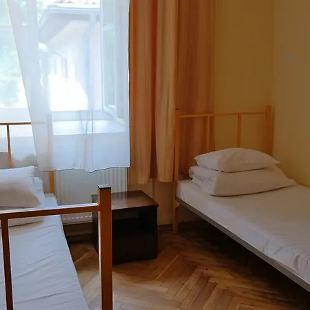 بيت شباب City Hostel *
