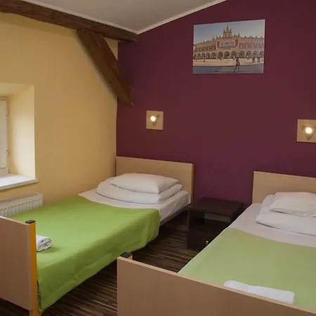 City Hostel بيت شباب كراكوفيا