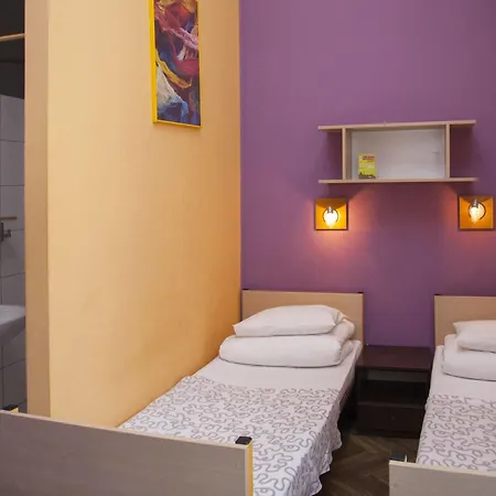 City Hostel بيت شباب كراكوفيا