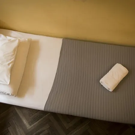 City Hostel Hostal