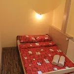 City Hostel *