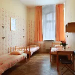 City Hostel *